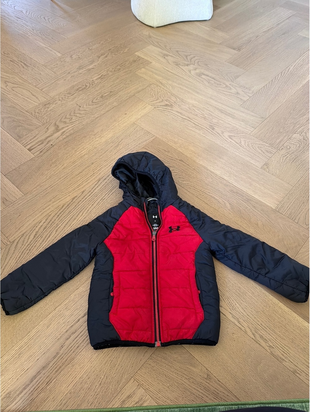 Under Armour ColdGear Kids Size 4 Red Black Hooded Puffer Jacket Full Zip